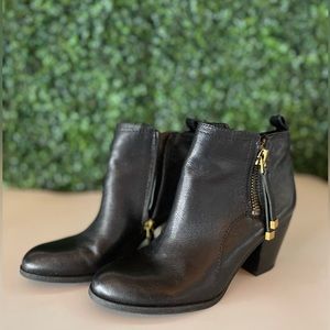 Franco Sarto ankle booties Size 6